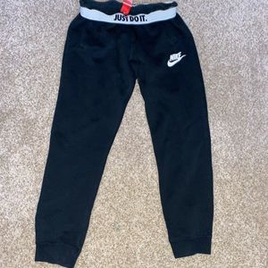 Black Nike sweatpants